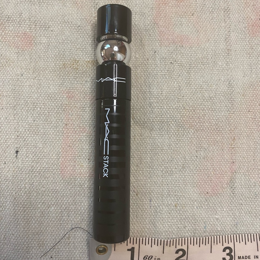 MAC Stack Micro Brush Mascara